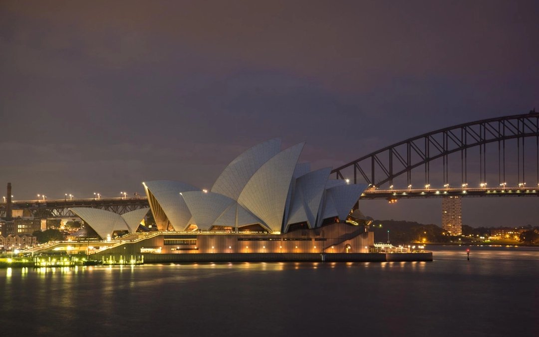 Strong Economy, Shattered Confidence: Australia's Paradox