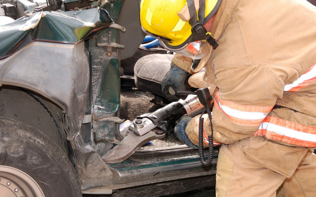 Person trapped in early morning crash