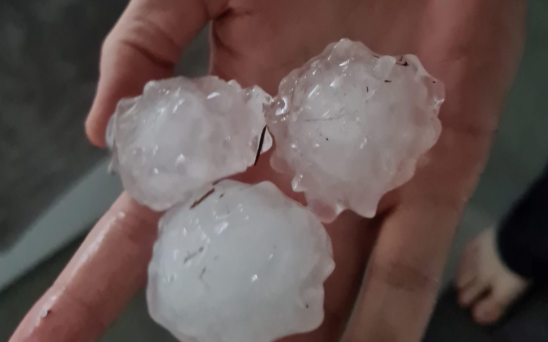 Massive hailstorm brings chaos, blackouts