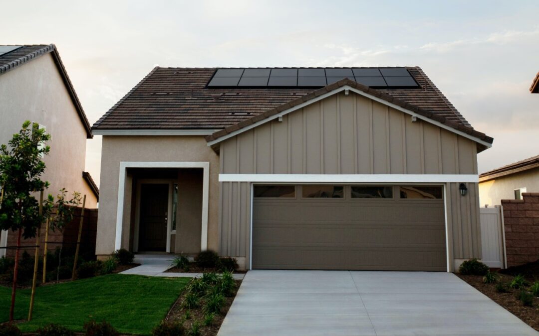 Residential developments go 100% solar and battery